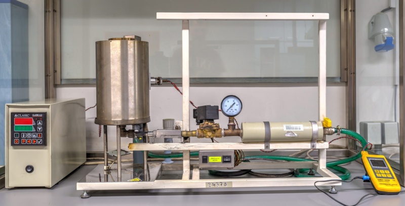 Přístroj pro měření minimální teploty vznícení prachů v rozvířeném stavu