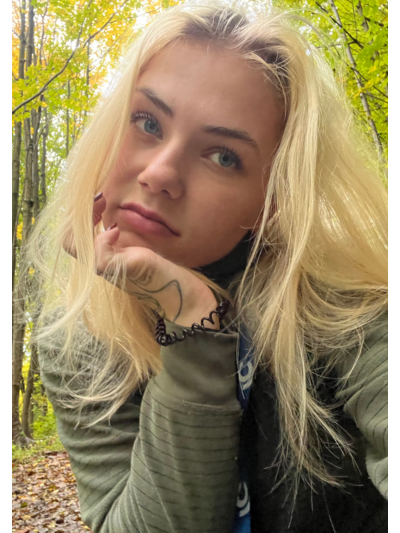 Veronika Paroušková Veronika Paroušková