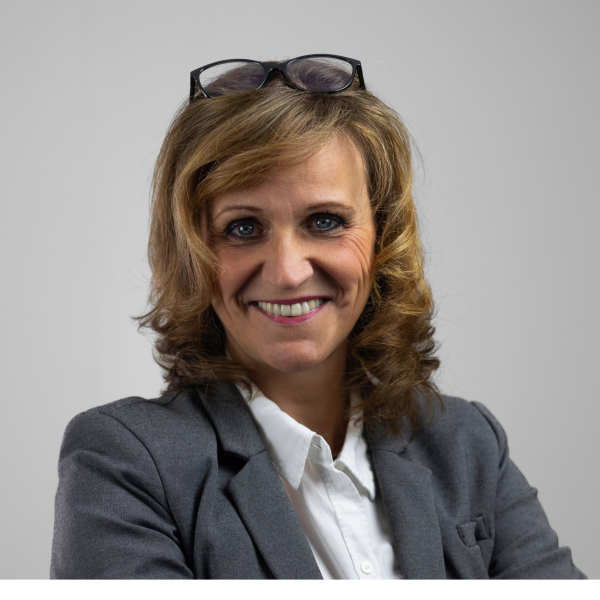 Eva Lenartová
